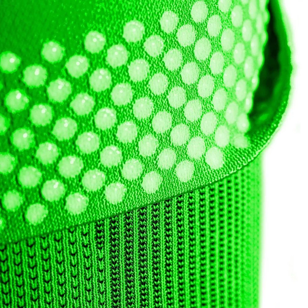 Bauerfeind Sports Compression Sleeves Upper Leg - Image 3