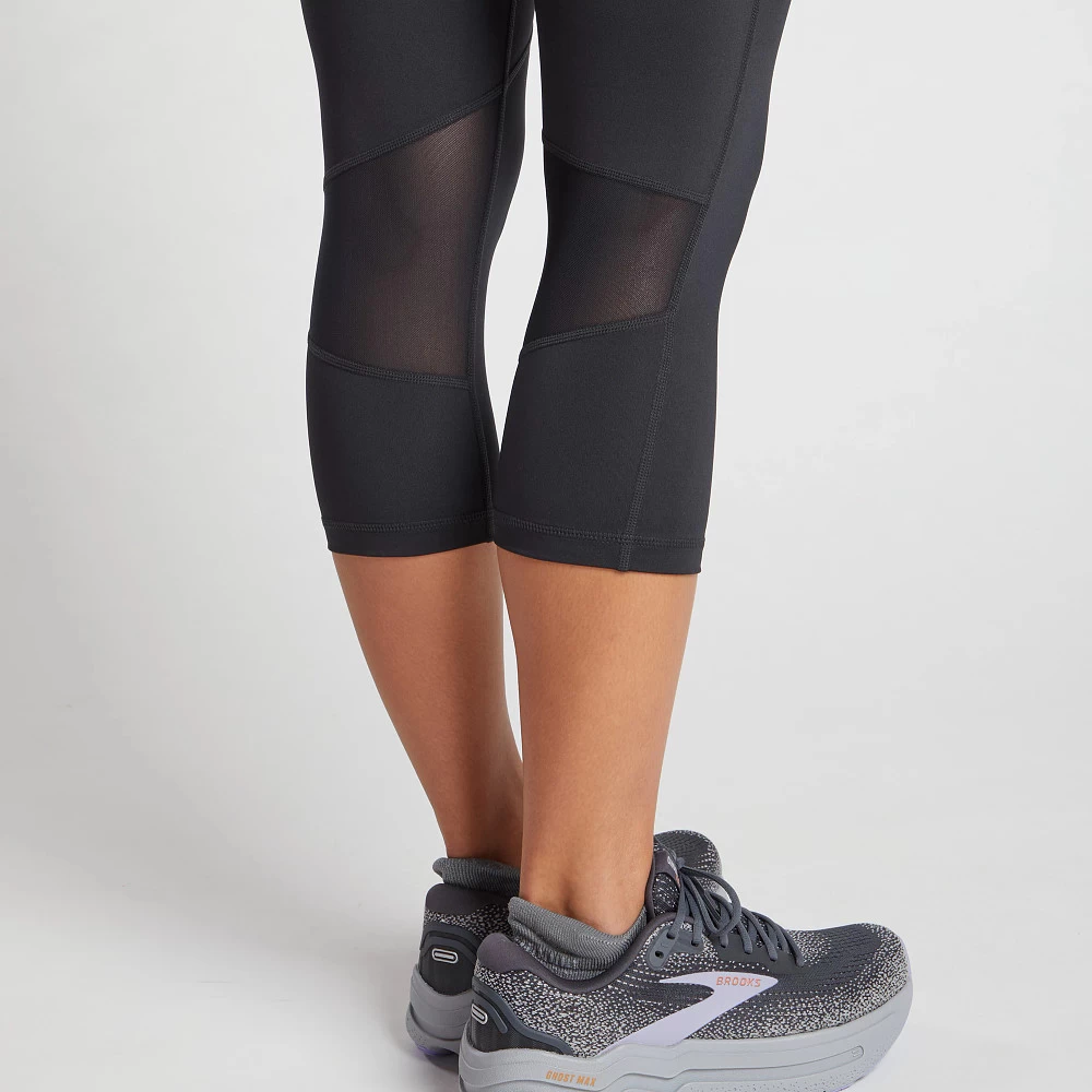 Women's Korsa Recharge 18" Compression Capri 3.0 - Image 6